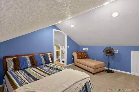 Bedroom - 29391 Zeus Dr, Edwards, MO 65326 photo 9 of 12