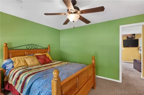 Bedroom - 29391 Zeus Dr, Edwards, MO 65326 photo 5 of 12