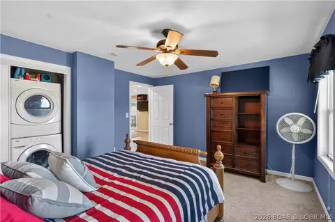 Bedroom - 29391 Zeus Dr, Edwards, MO 65326 photo 3 of 12