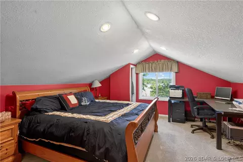 Bedroom - 29391 Zeus Dr, Edwards, MO 65326 photo 10 of 12