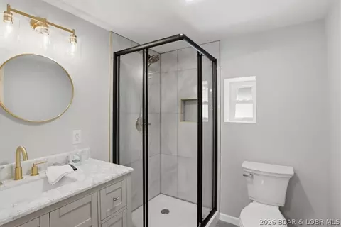 Bath - 173 Bayshore Ln, Edwards, MO 65326 photo 1 of 1