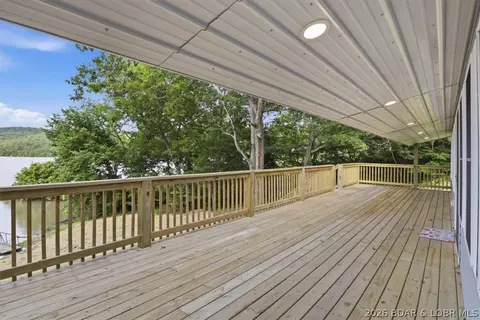 Exterior - 173 Bayshore Ln, Edwards, MO 65326 photo 4 of 7