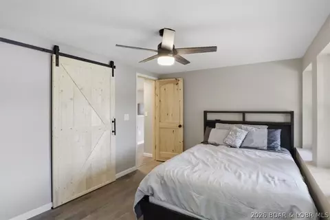 Bedroom - 173 Bayshore Ln, Edwards, MO 65326 photo 3 of 5