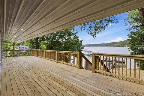 Exterior - 173 Bayshore Ln, Edwards, MO 65326 photo 3 of 7
