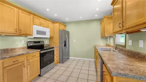 Kitchen - 422 Sunset Strip, Eldon, MO 65026 photo 1 of 2
