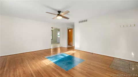 Living - 422 Sunset Strip, Eldon, MO 65026 photo 3 of 4
