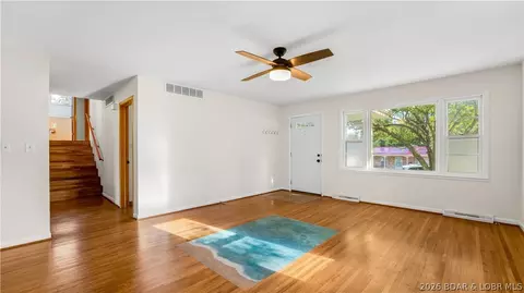 Living - 422 Sunset Strip, Eldon, MO 65026 photo 4 of 4