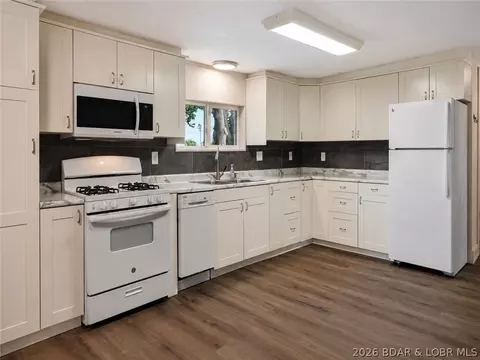 Kitchen - 411 W North St, Eldon, MO 65026 photo 2 of 6