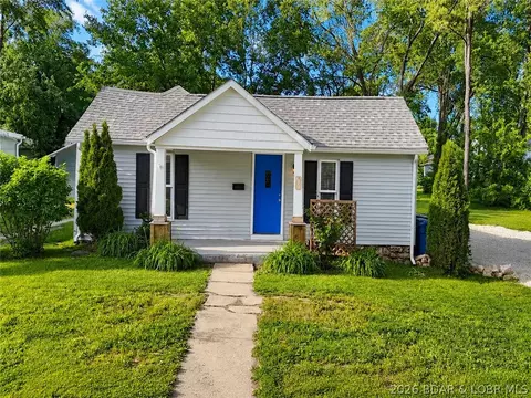 411 W North St, Eldon, MO 65026