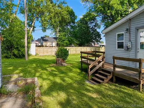 Exterior - 411 W North St, Eldon, MO 65026 photo 9 of 13