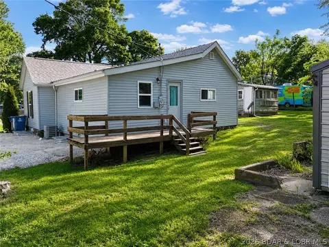 Exterior - 411 W North St, Eldon, MO 65026 photo 3 of 13