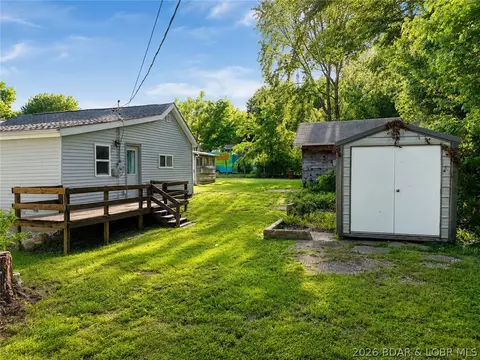 Exterior - 411 W North St, Eldon, MO 65026 photo 10 of 13