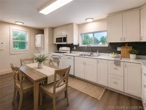 Kitchen - 411 W North St, Eldon, MO 65026 photo 3 of 6