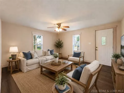 Living - 411 W North St, Eldon, MO 65026 photo 1 of 5