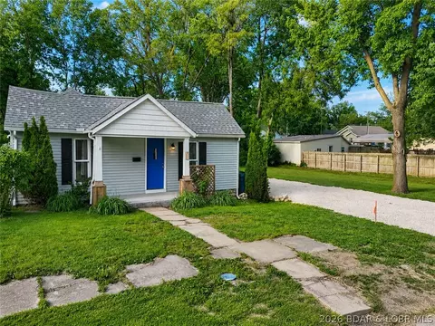 411 W North St, Eldon, MO 65026