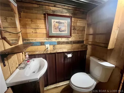 Bath - 28464 Possum Trot Rd, Stover, MO 65078 photo 1 of 2