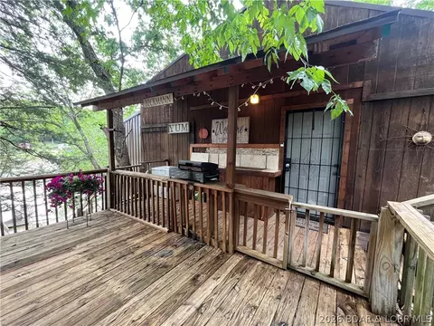 Exterior - 28464 Possum Trot Rd, Stover, MO 65078 photo 4 of 9