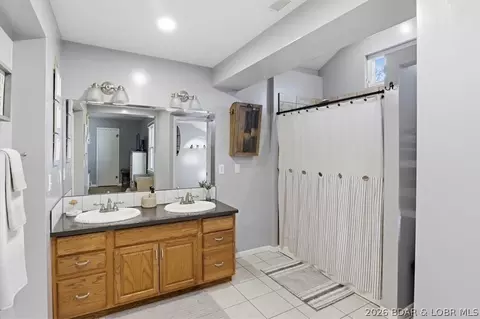 Bath - 316 N Maple St, Eldon, MO 65026 photo 2 of 3