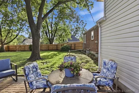 Exterior - 316 N Maple St, Eldon, MO 65026 photo 9 of 14
