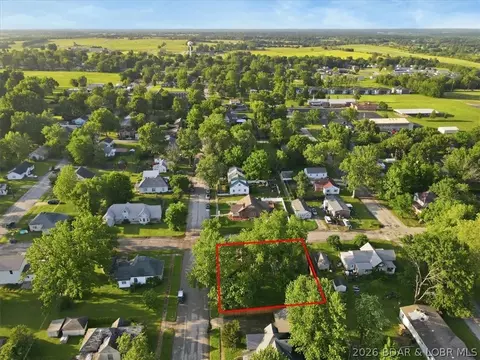 View/Area - 316 N Maple St, Eldon, MO 65026 photo 7 of 12
