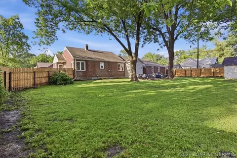 Exterior - 316 N Maple St, Eldon, MO 65026 photo 13 of 14
