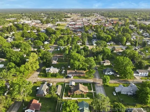 View/Area - 316 N Maple St, Eldon, MO 65026 photo 3 of 12