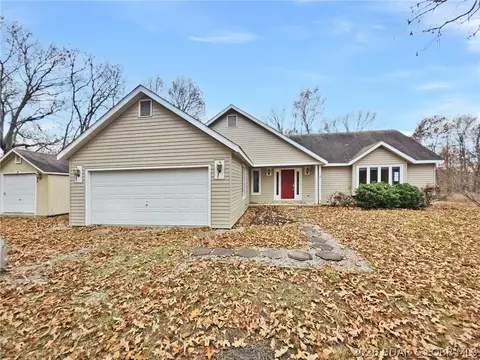 31365 Haddon Pl, Edwards, MO 65326