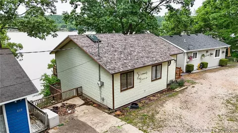 817 Oak Knoll Rd, Linn Creek, MO 65052