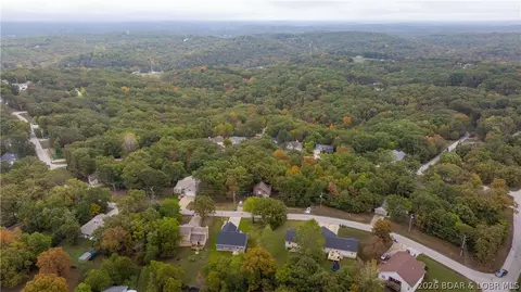 View/Area - 39 Buckingham Dr, Camdenton, MO 65020 photo 6 of 8