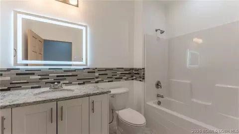 Bath - 39 Buckingham Dr, Camdenton, MO 65020 photo 2 of 2