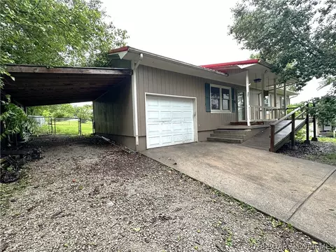1041 Hazel St, Warsaw, MO 65355