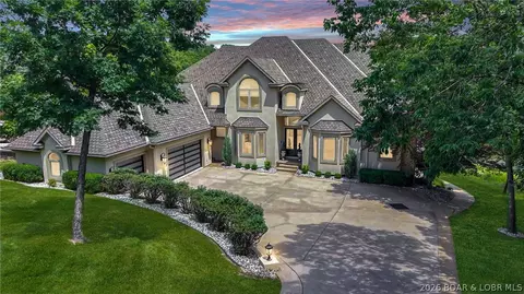 733 Muirfield Dr, Sunrise Beach, MO 65079