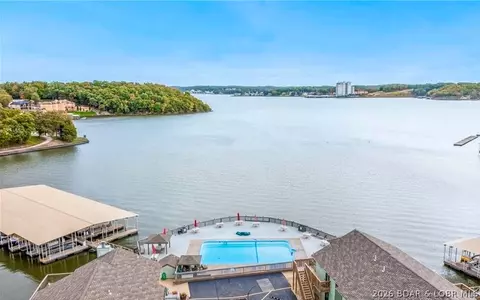 21 Southwood Shores Cir #2C, Lake Ozark, MO 65049