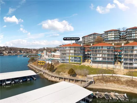 310 W Palisades Dr #1A, Lake Ozark, MO 65049