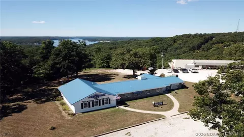 250 Sunset Hills Dr, Sunrise Beach, MO 65079