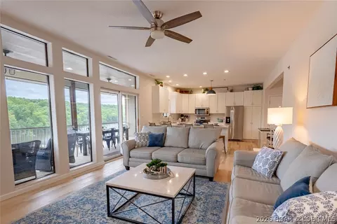 611 Lazy Days Rd #L5, Osage Beach, MO 65065