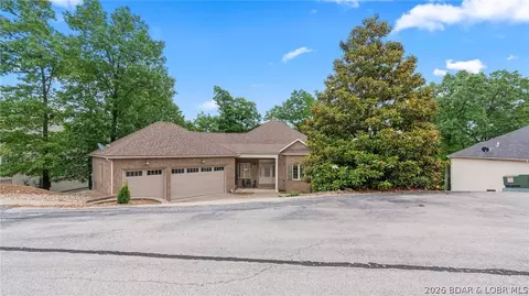 184 Guinevere Ct, Camdenton, MO 65020