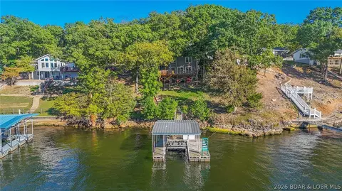 2441 Mohawk Ln, Osage Beach, MO 65065