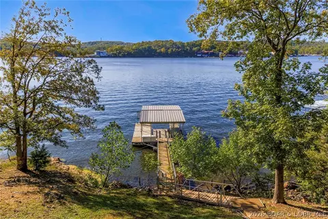 View/Area - 2441 Mohawk Ln, Osage Beach, MO 65065 photo 2 of 3