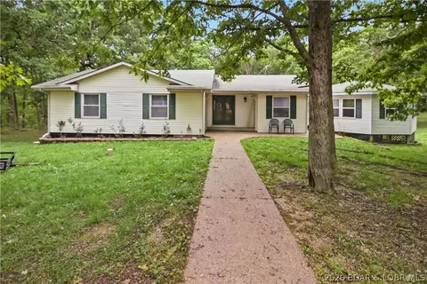29 Prater Rd, Eldon, MO 65026