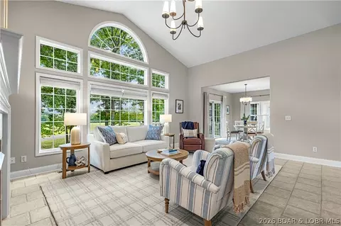 50 Southshore Pl, Sunrise Beach, MO 65079
