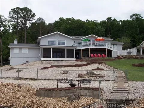633 Storm Cove Dr, Linn Creek, MO 65052