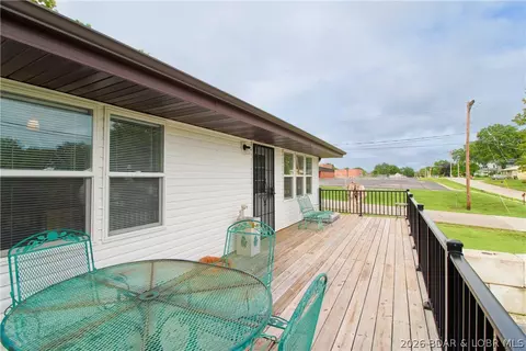 Exterior - 205 E 15th St, Eldon, MO 65026 photo 5 of 6