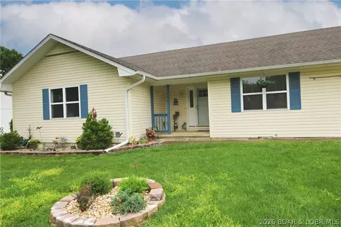 436 Farmers Ln, Lebanon, MO 65536
