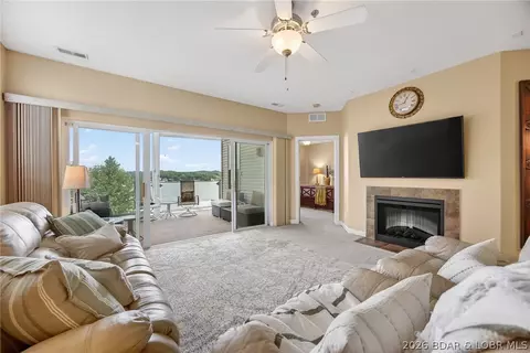 186 Sunset Palms Dr #4A, Camdenton, MO 65020