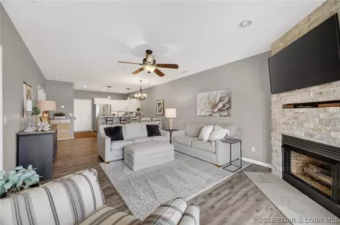 414 Cedar Heights Dr #2B, Camdenton, MO 65020