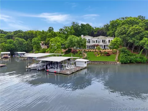 659 Regency Cove Dr, Four Seasons, MO 65049