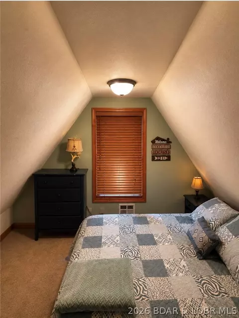 Bedroom - 33725 Waterfront Dr, Stover, MO 65078 photo 2 of 2