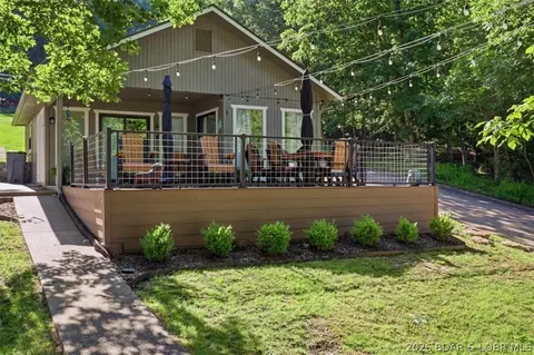 400 Eagle Creek Dr, Gravois Mills, MO 65037