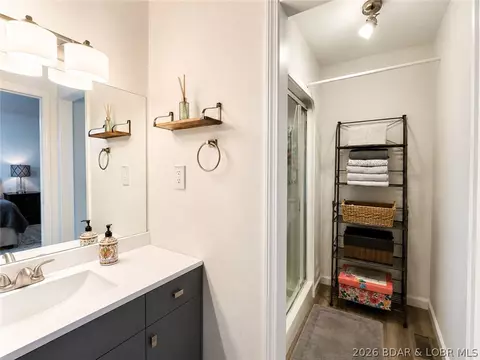 Bath - 830 S Fork Ln, Tipton, MO 65081 photo 2 of 3